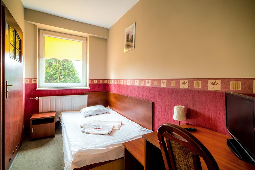 Tamada Aparthotel Ozorków Szoba fotó